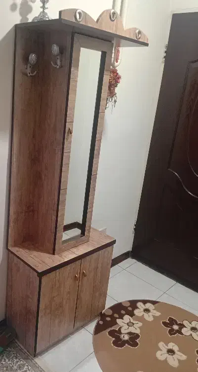 جاکفشی|جاکفشی، کمد، دراور|ملایر, |دیوار