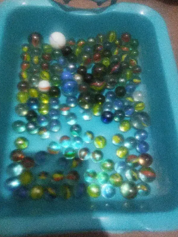 تیله|اسباب‌‌بازی|شیراز, دانشکده دامپزشکی شیراز|دیوار