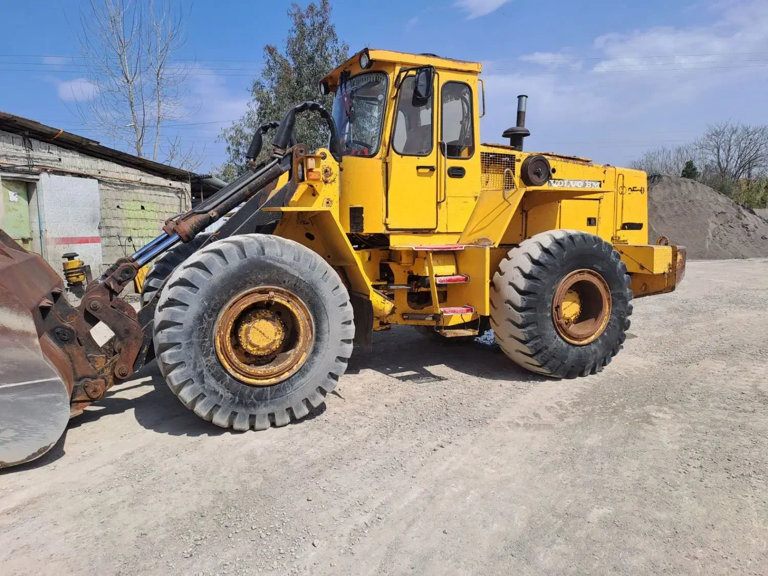 لودر۱۲۰ مدل۷۲ .درجه یک|خودرو سنگین|بابل, |دیوار