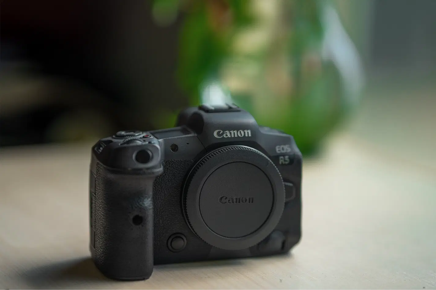 Canon eos R5|دوربین عکاسی و فیلم‌برداری|ارومیه, |دیوار