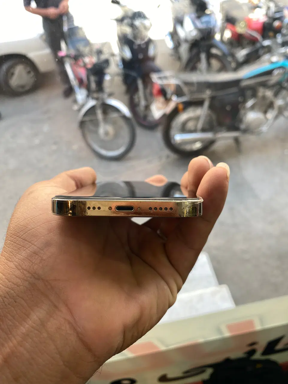 IPhone 13Pro zaa|موبایل|نیشابور, محله میدان باغات|دیوار