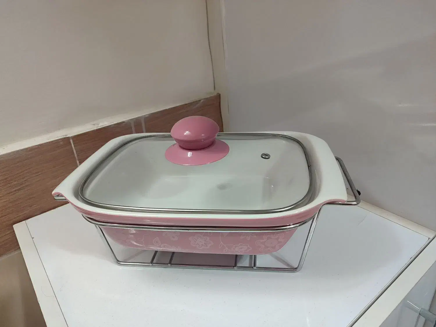 ظرف سرو.|سرویس روتختی|تربتحیدریه, آغوی|دیوار