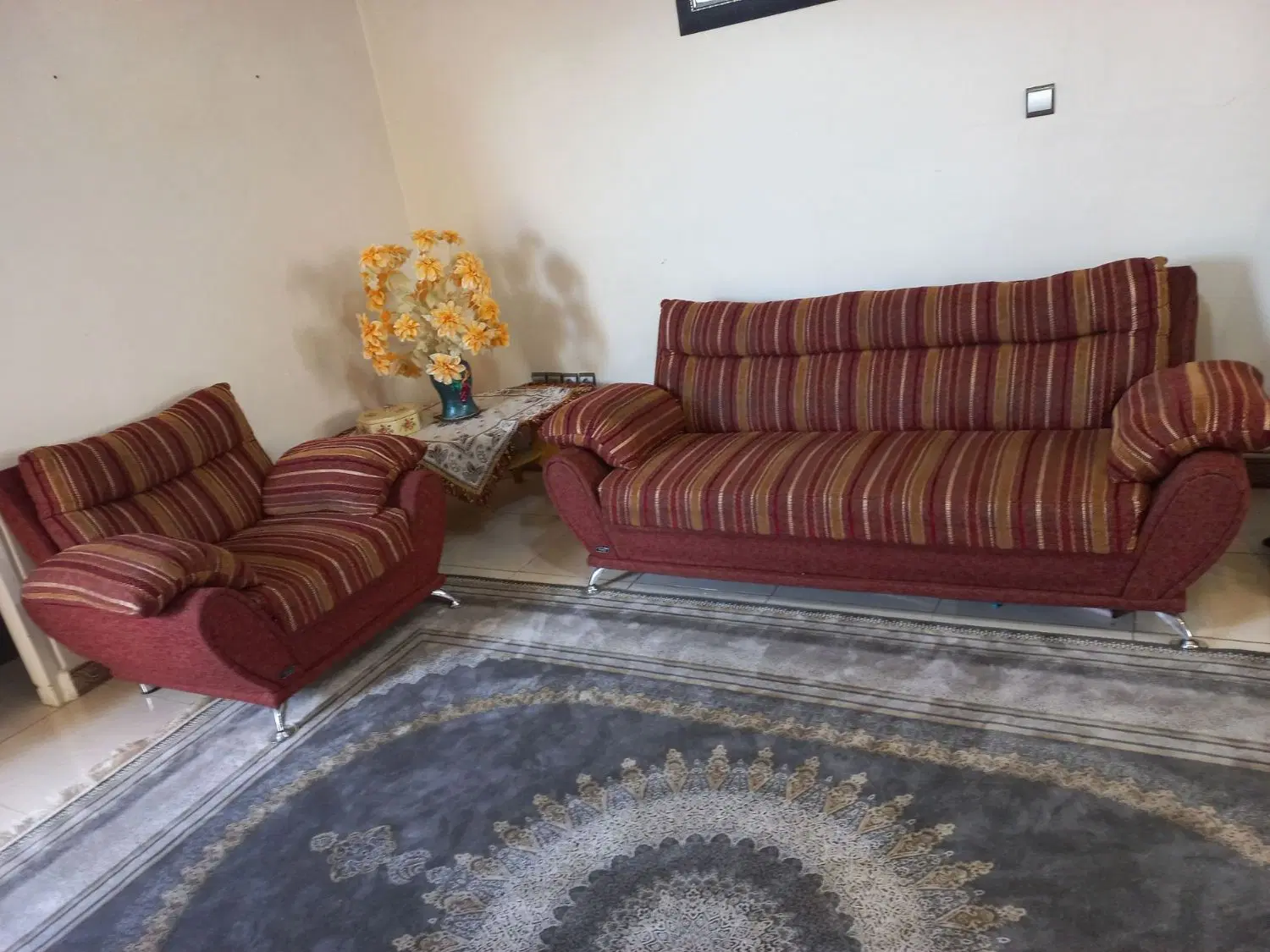 مبل ۴ نفره|مبلمان خانگی و میز عسلی|ملارد, |دیوار