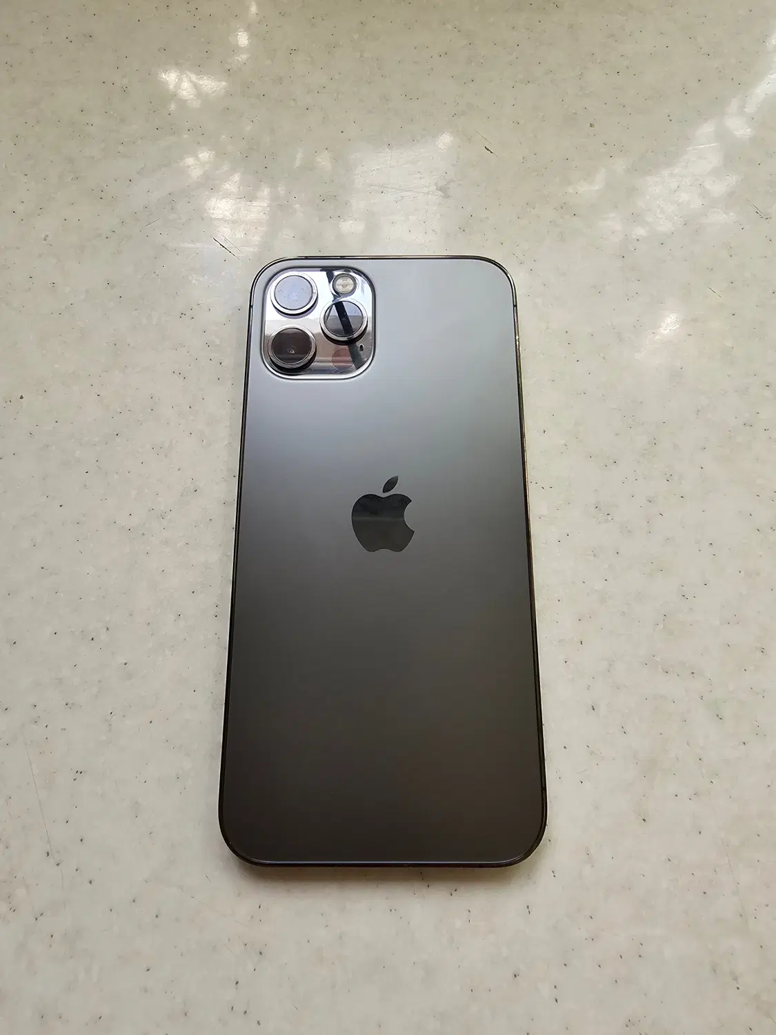 دو سیم iPhone 12 pro|موبایل|قم, انسجام|دیوار