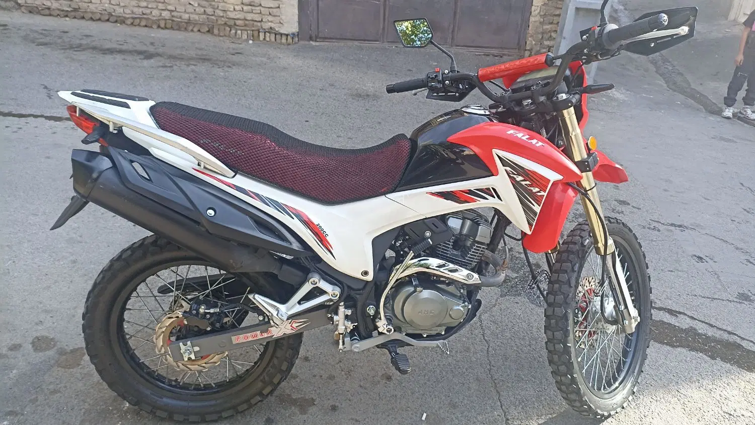 فلات 200 CRf|موتورسیکلت|تبریز, |دیوار