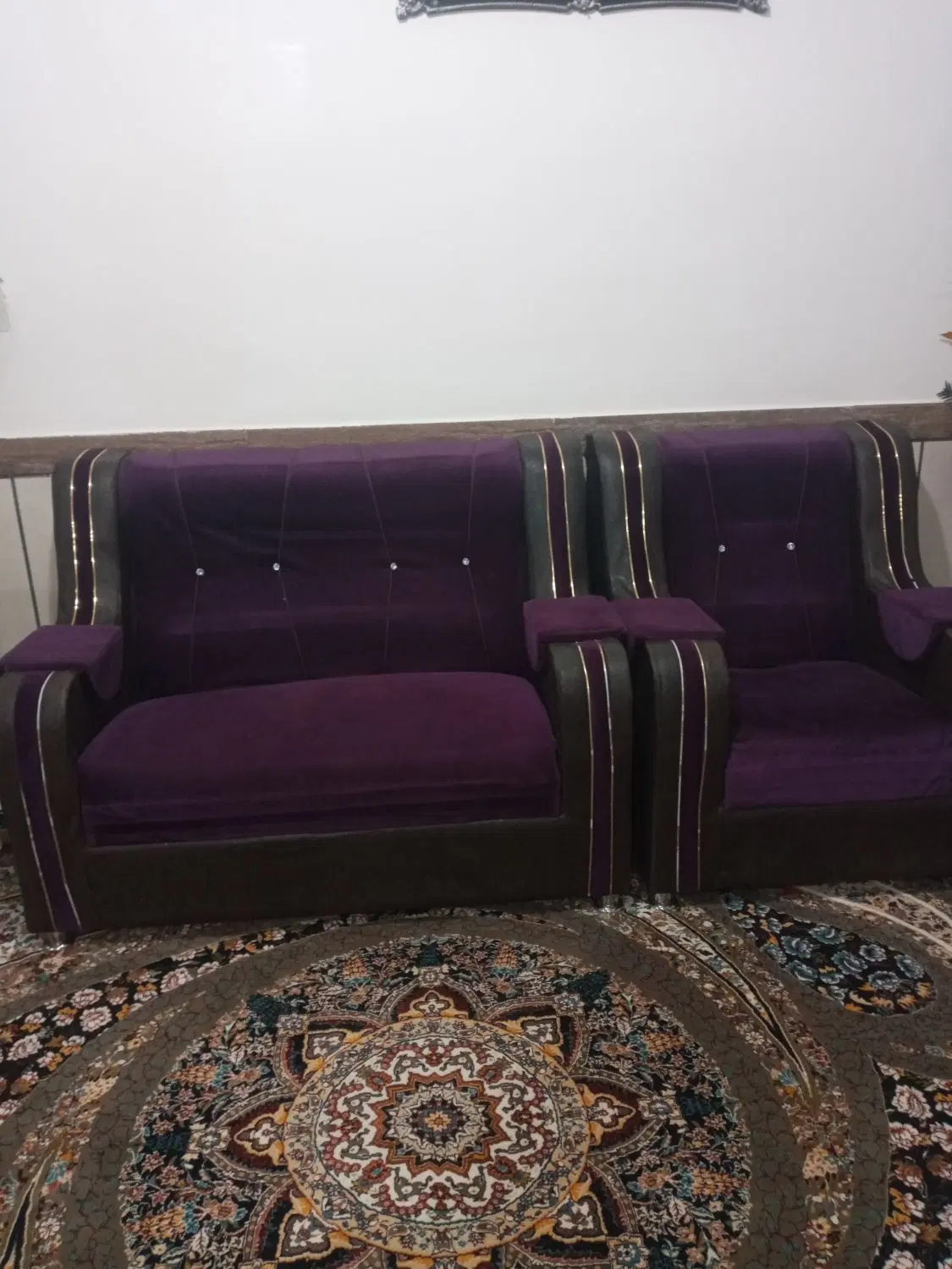 مبل|مبلمان خانگی و میز عسلی|زاوه, |دیوار