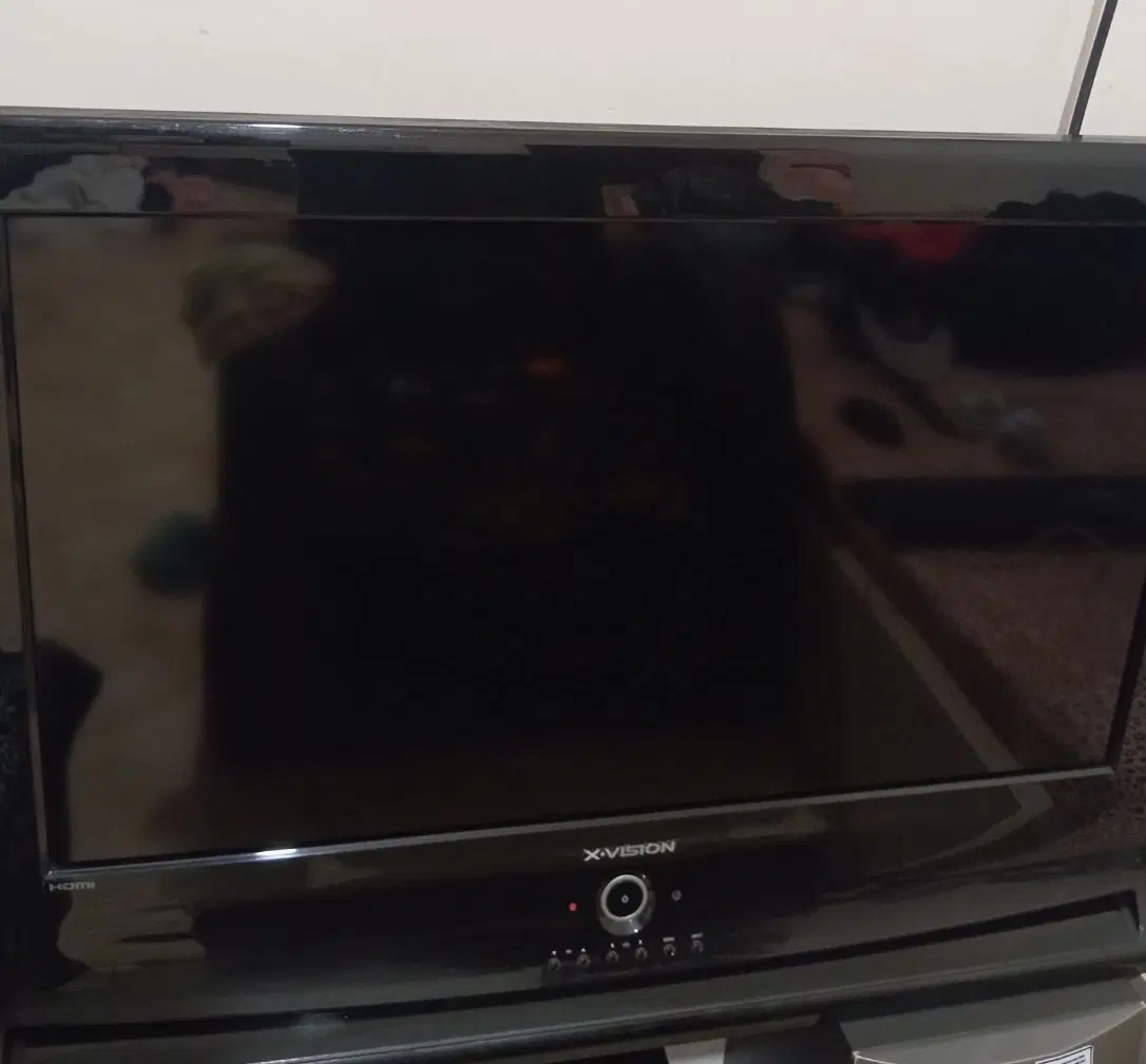 LCD|تلویزیون و پروژکتور|گلپایگان, |دیوار