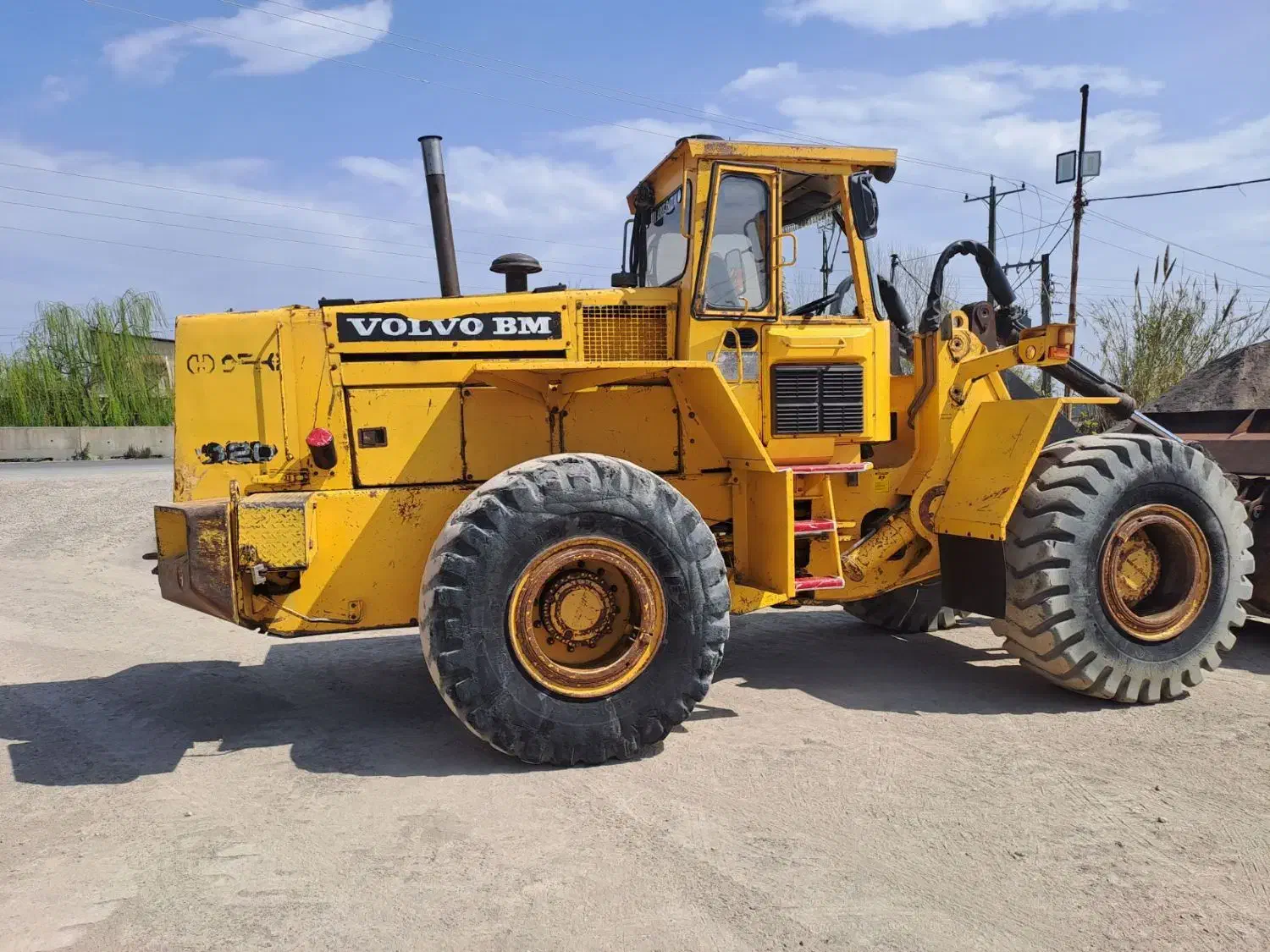 لودر۱۲۰ مدل۷۲ .درجه یک|خودرو سنگین|بابل, |دیوار