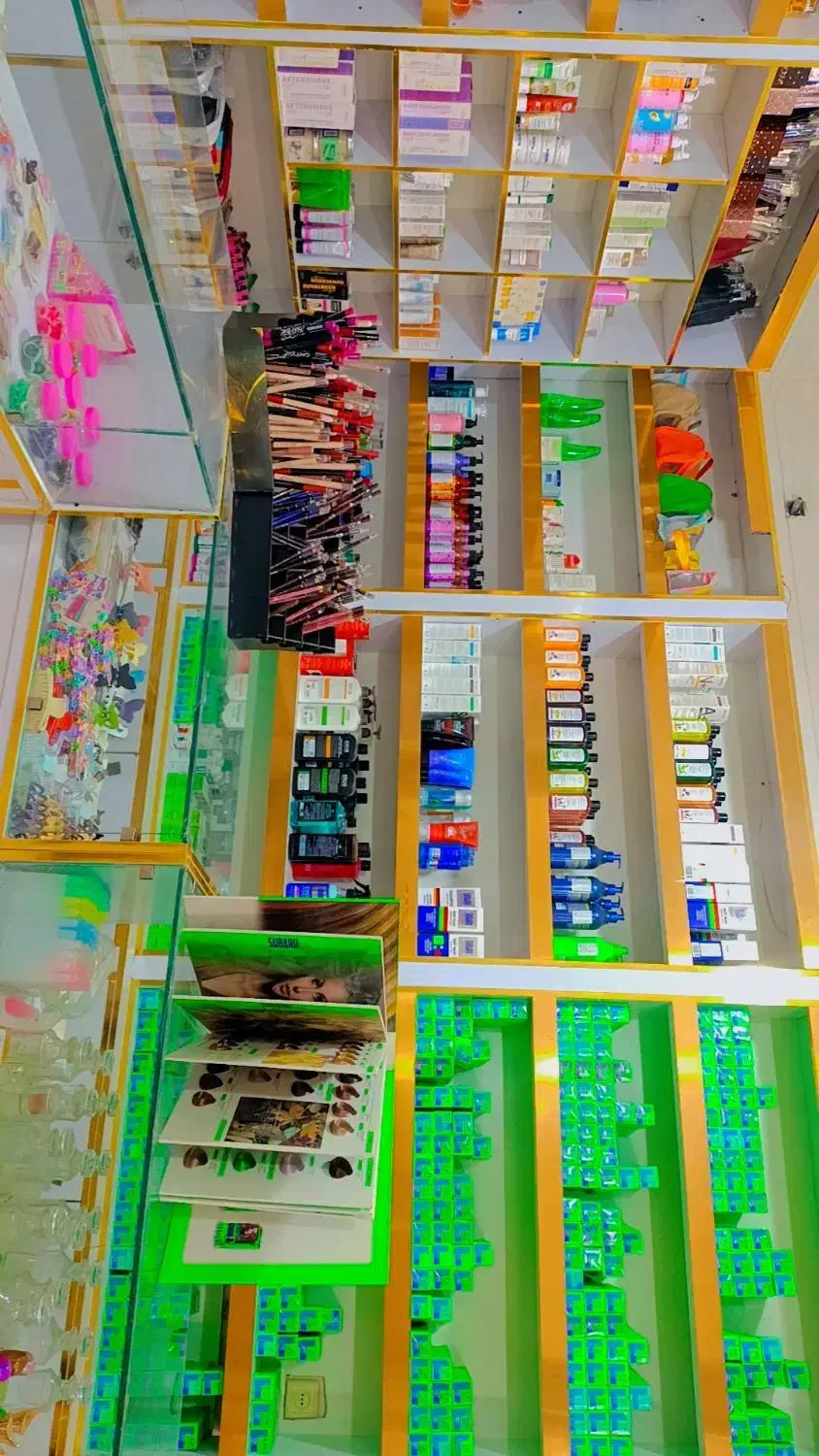 فروش دکور و تمام وسایل ارایشی|فروشگاه و مغازه|سیرجان, |دیوار