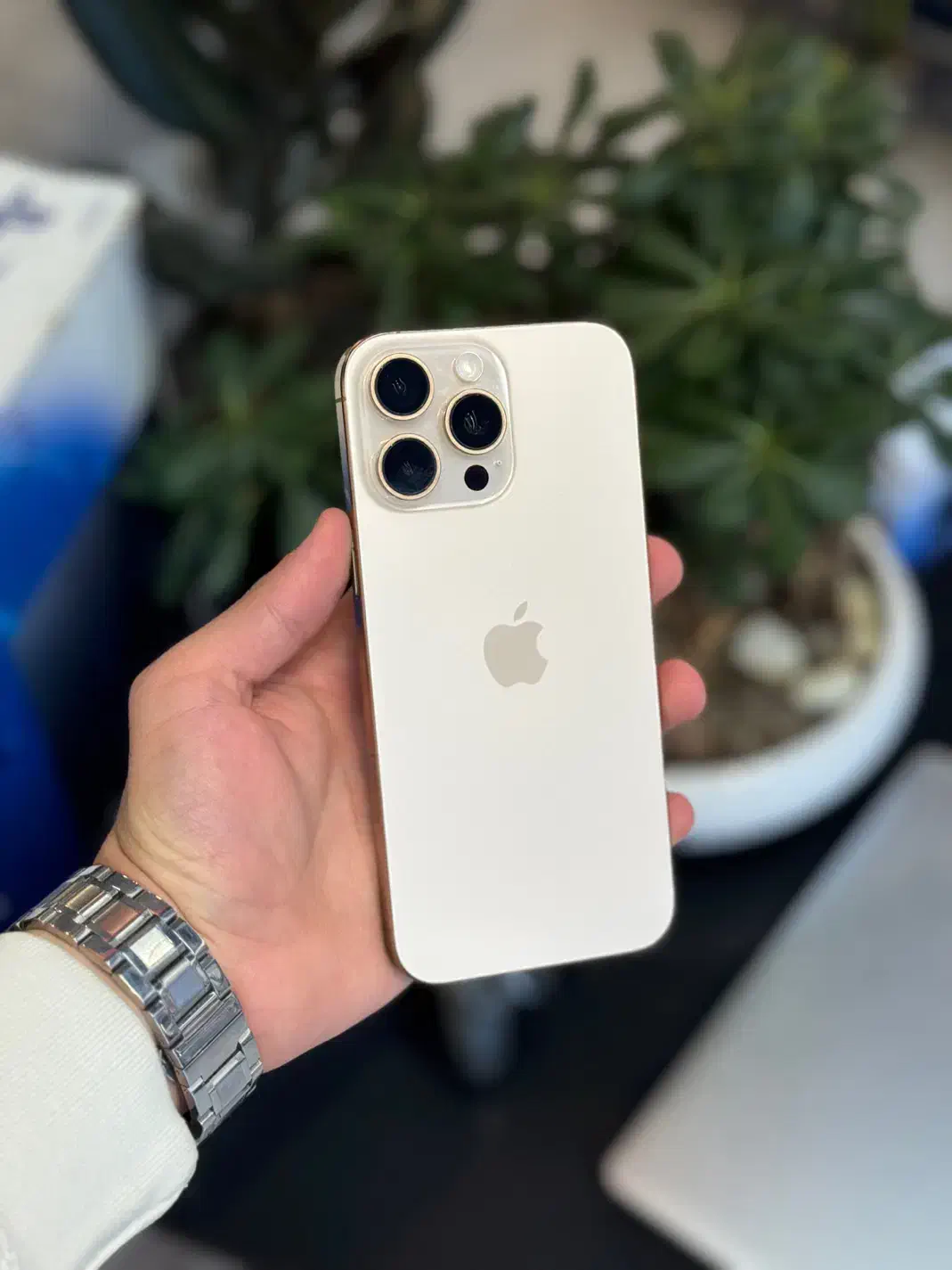 16pro max|موبایل|نیشابور, فردوس شمالی|دیوار