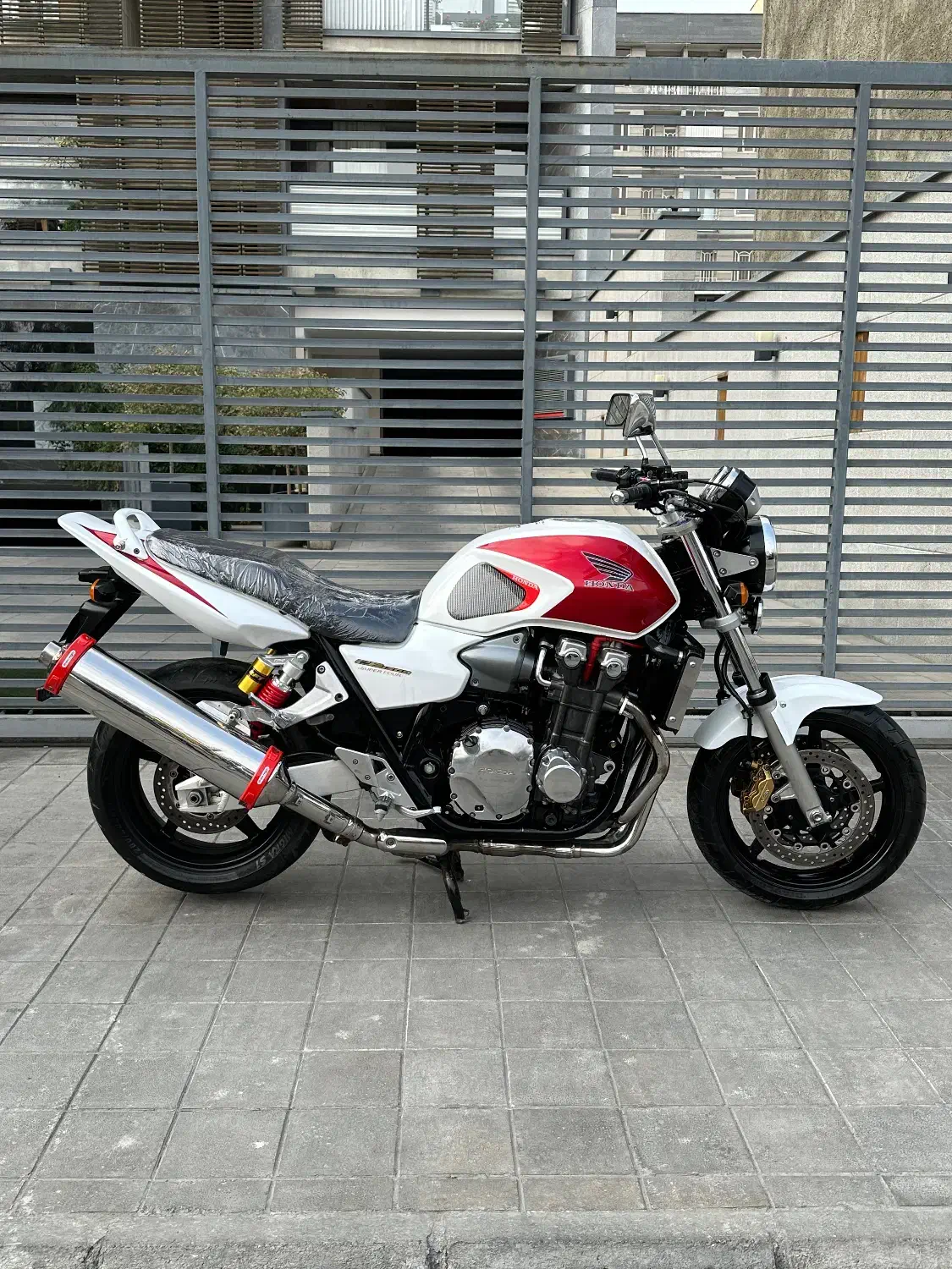 موتور سی بی ۱۳۰۰  2008 سوپر فور|موتورسیکلت|تهران, ونک|دیوار