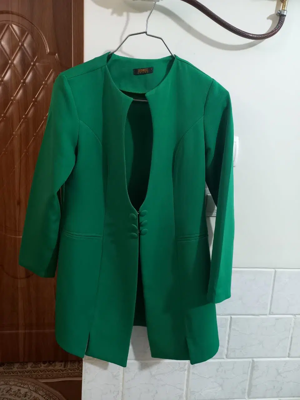 کت کرپ|لباس|اراک, |دیوار