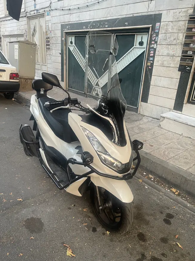 Pcx 1402|موتورسیکلت|تهران, جنتآباد جنوبی|دیوار