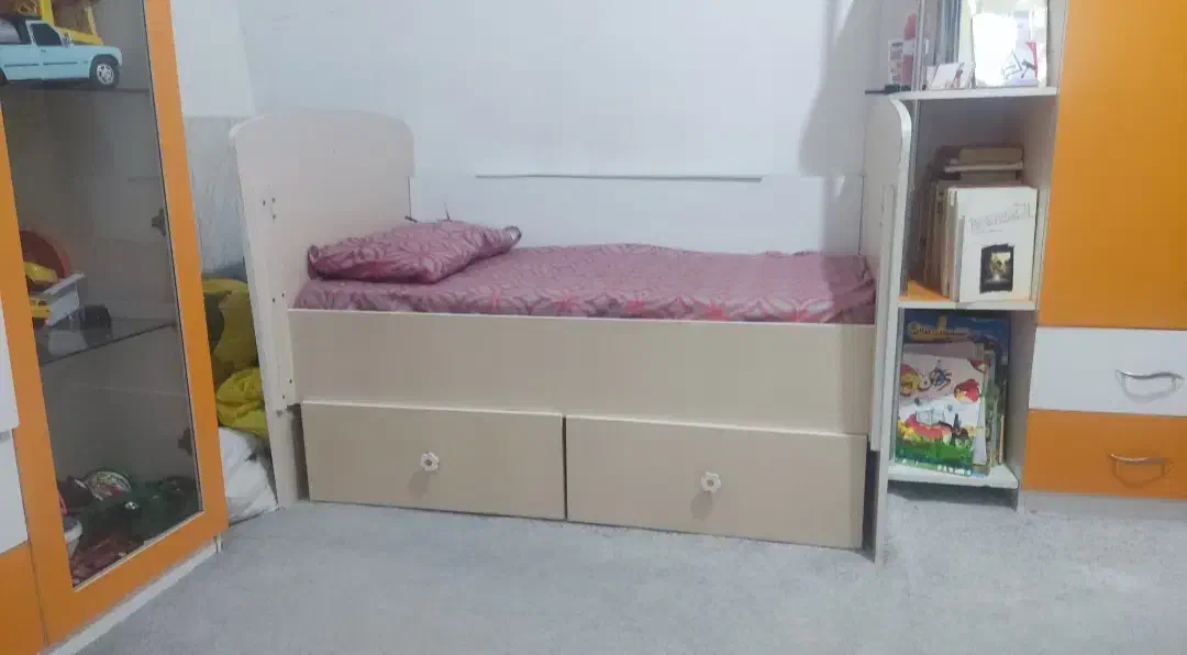 تخت|تخت و صندلی بچه|ایلام, |دیوار