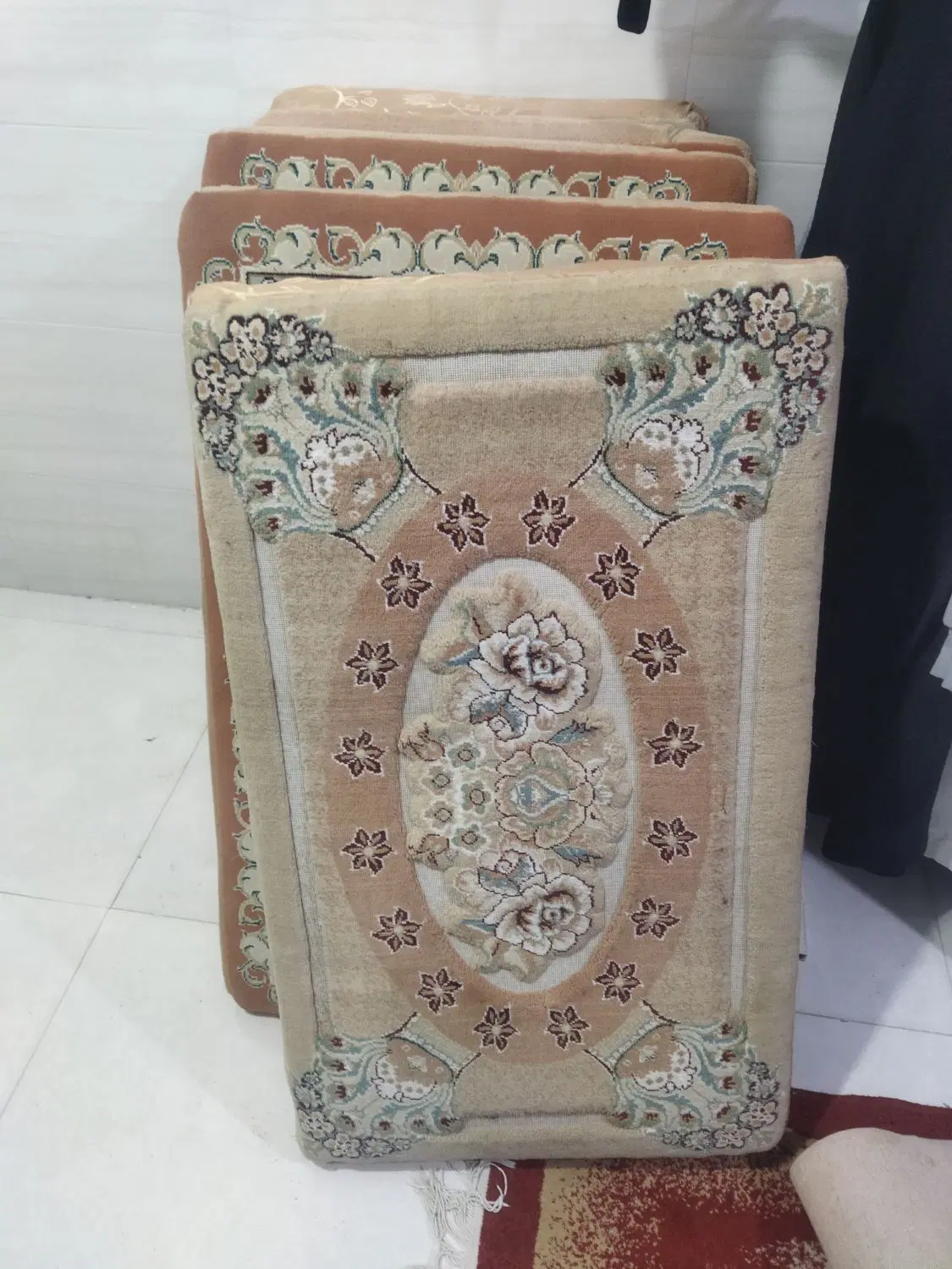 پشتی|پشتی|بانه, |دیوار