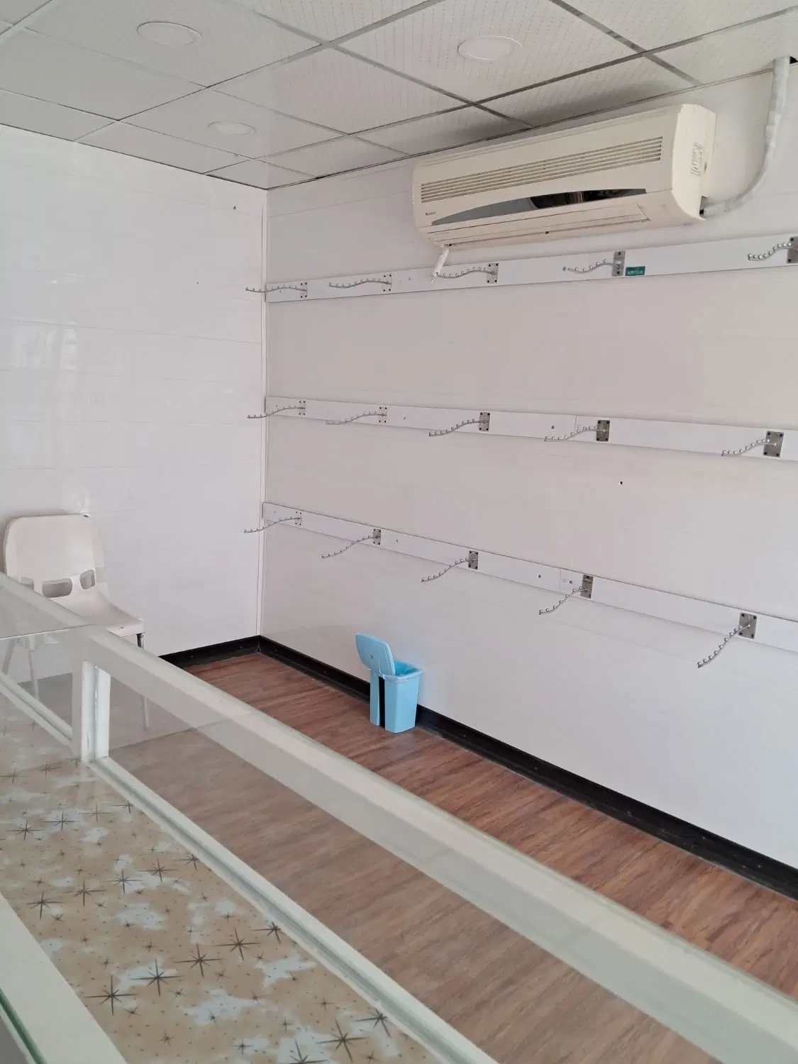 رگال|کتابخانه، شلف، قفسههای دیواری|باغ ملک, |دیوار