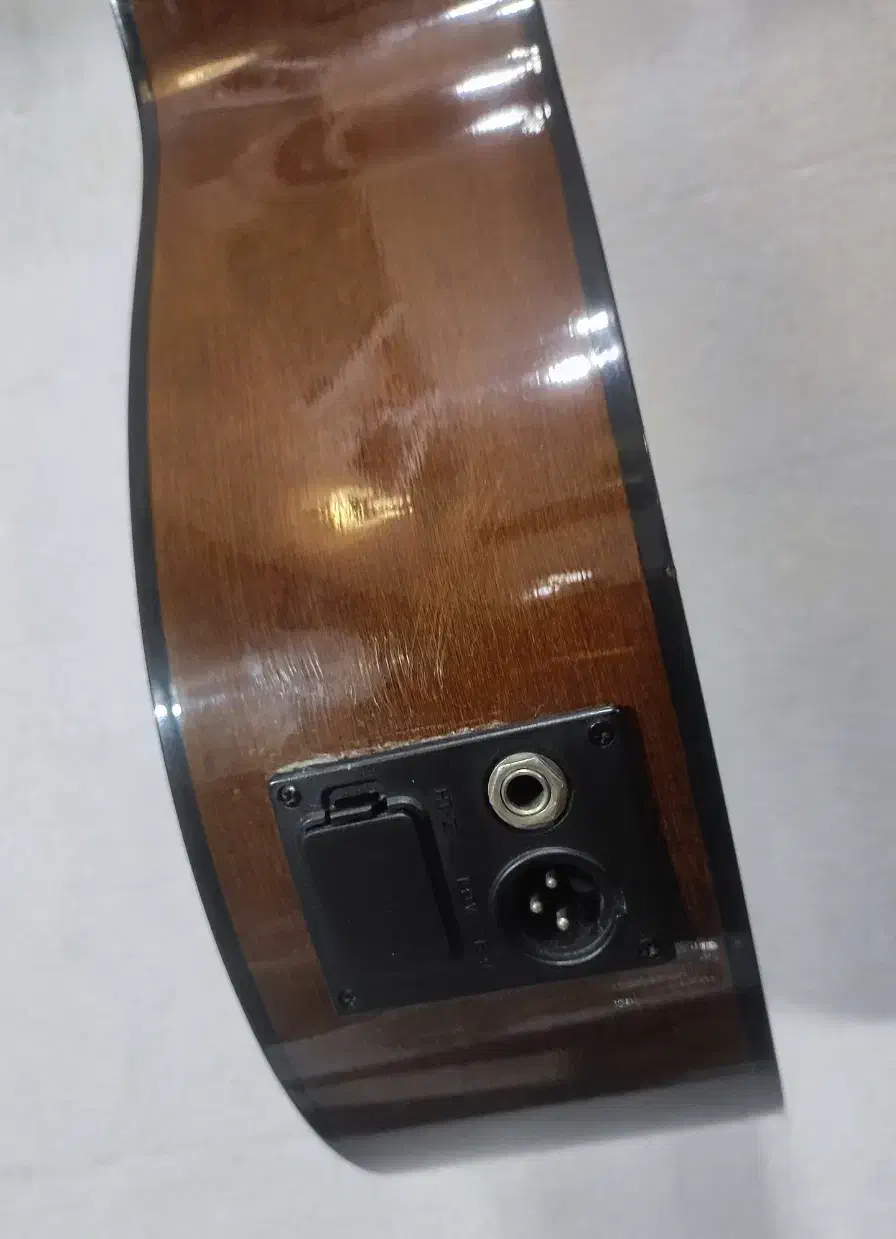 گیتار بنبرگ و یاماها c40و c70 اصل ساده و پیکاپدار|گیتار، بیس، امپلیفایر|چالوس, |دیوار