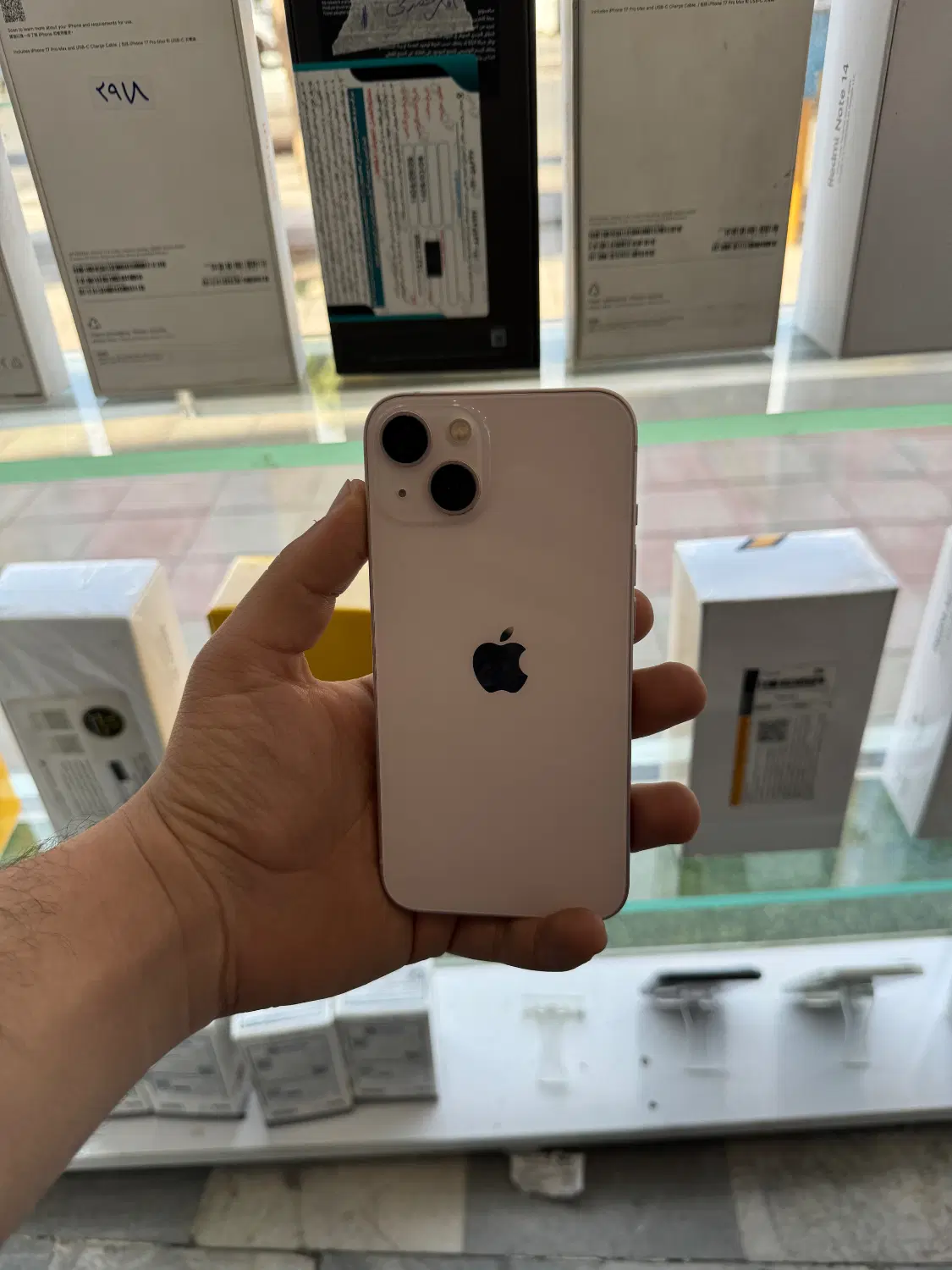 iphone 13 Normal Zaa|موبایل|صفادشت, |دیوار