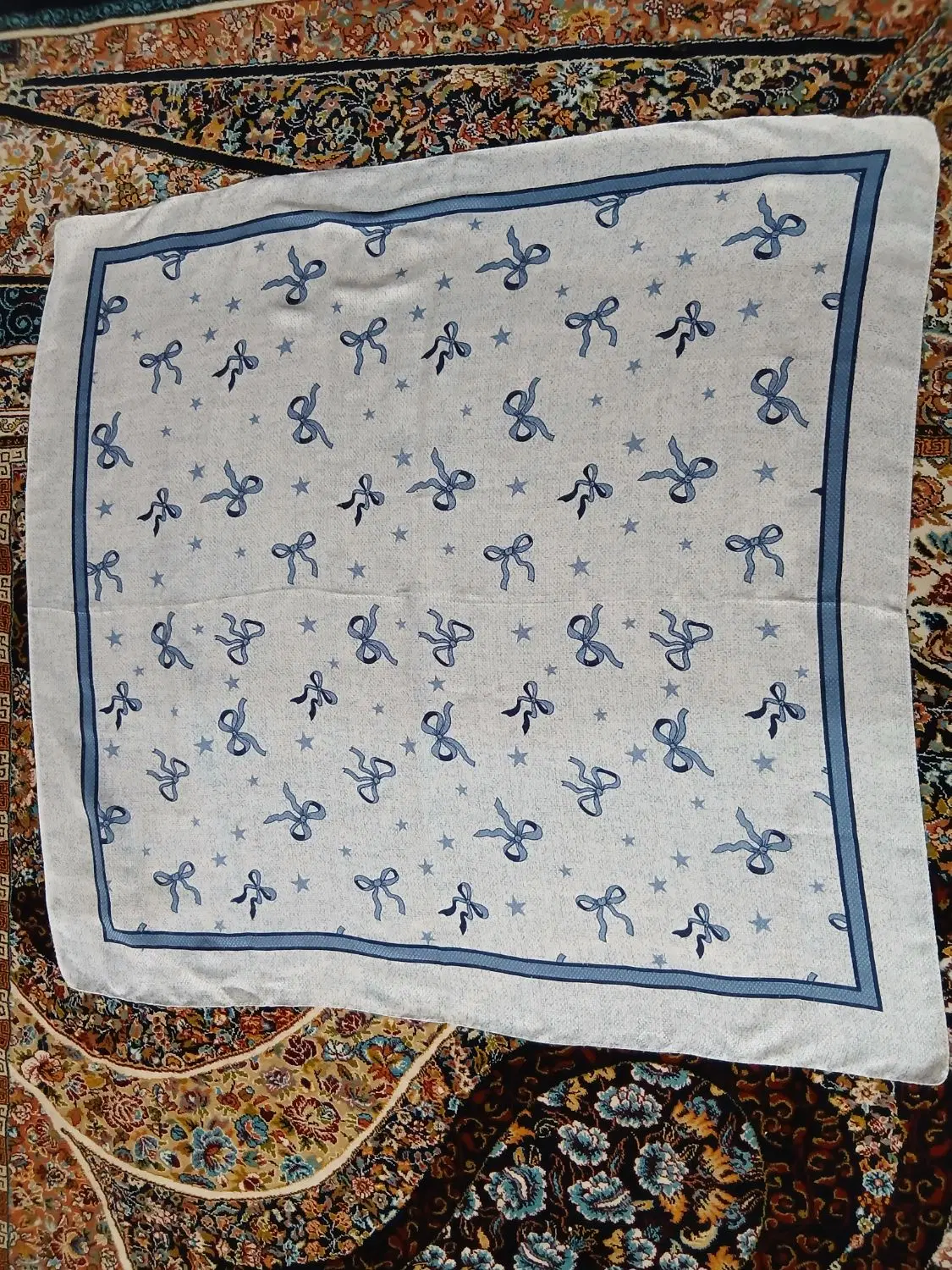 روسری|لباس|همدان, |دیوار