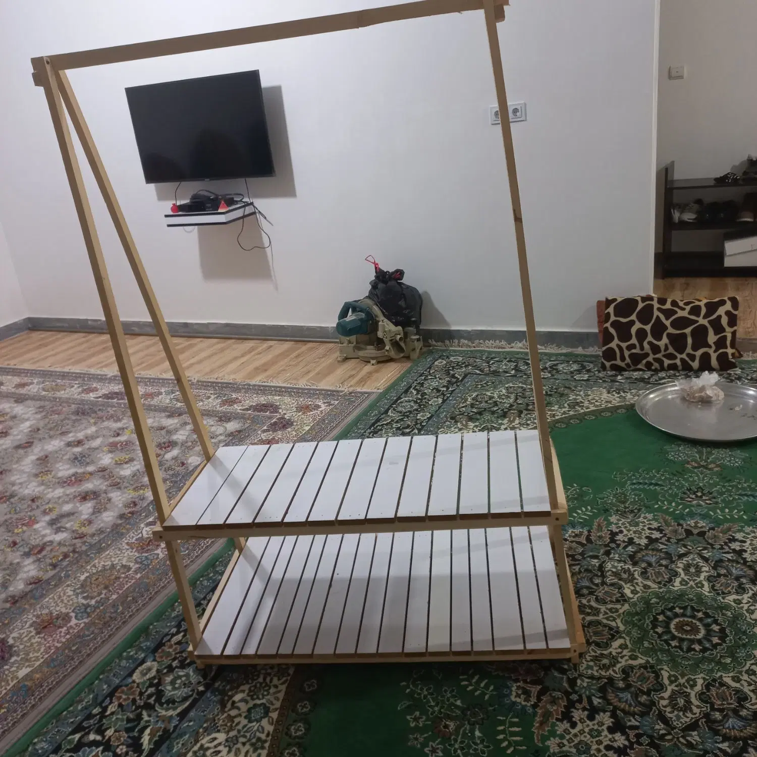 رگال|بندرخت و رخت‌آویز|بوشهر, |دیوار