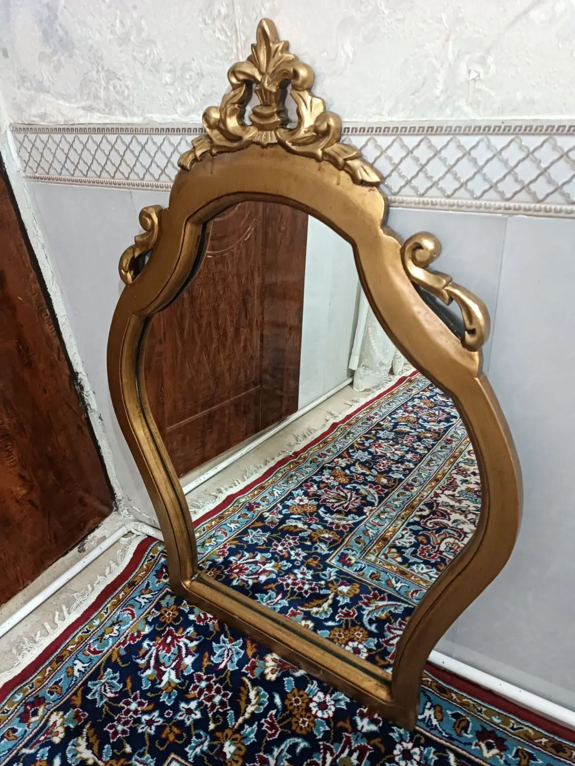 آینه|آینه|بهارستان, |دیوار