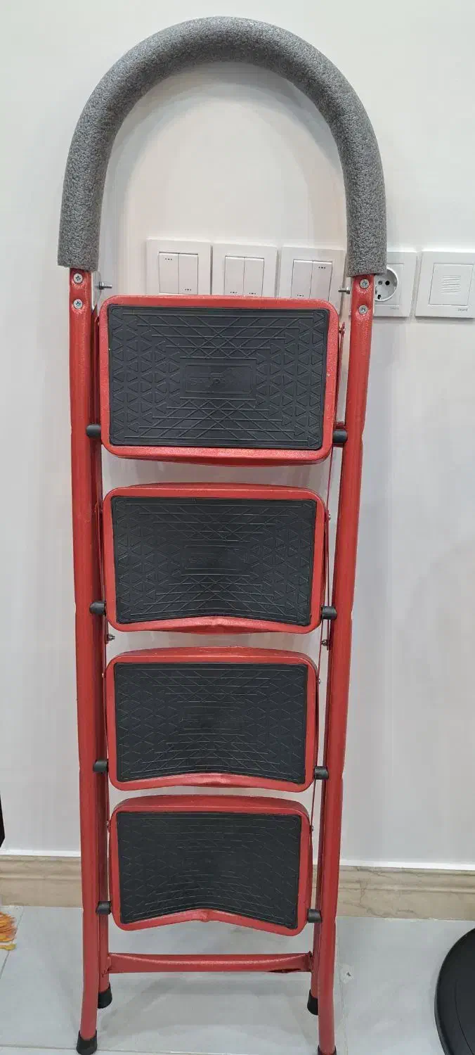 پله فلزی|ابزارآلات|هشتگرد, فاز ۱ مهستان|دیوار