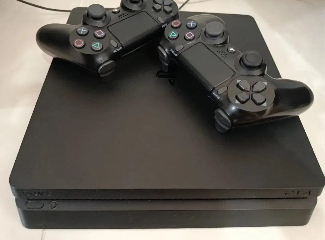 Ps4 slim 1 TB|کنسول، بازی ویدئویی و آنلاین|بوشهر, |دیوار