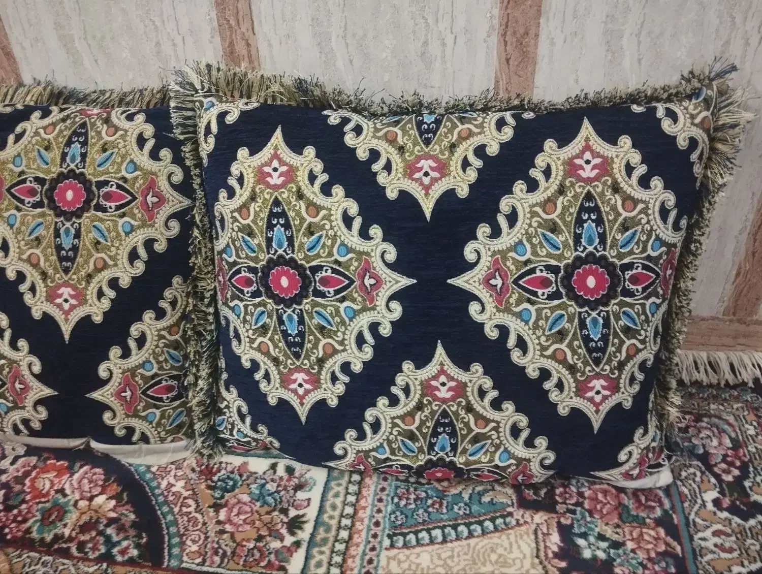 جلد پشتی|پشتی|بندرعباس, |دیوار