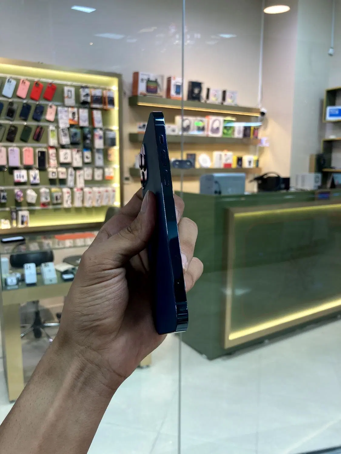 12pro|موبایل|مشهد, عامل|دیوار