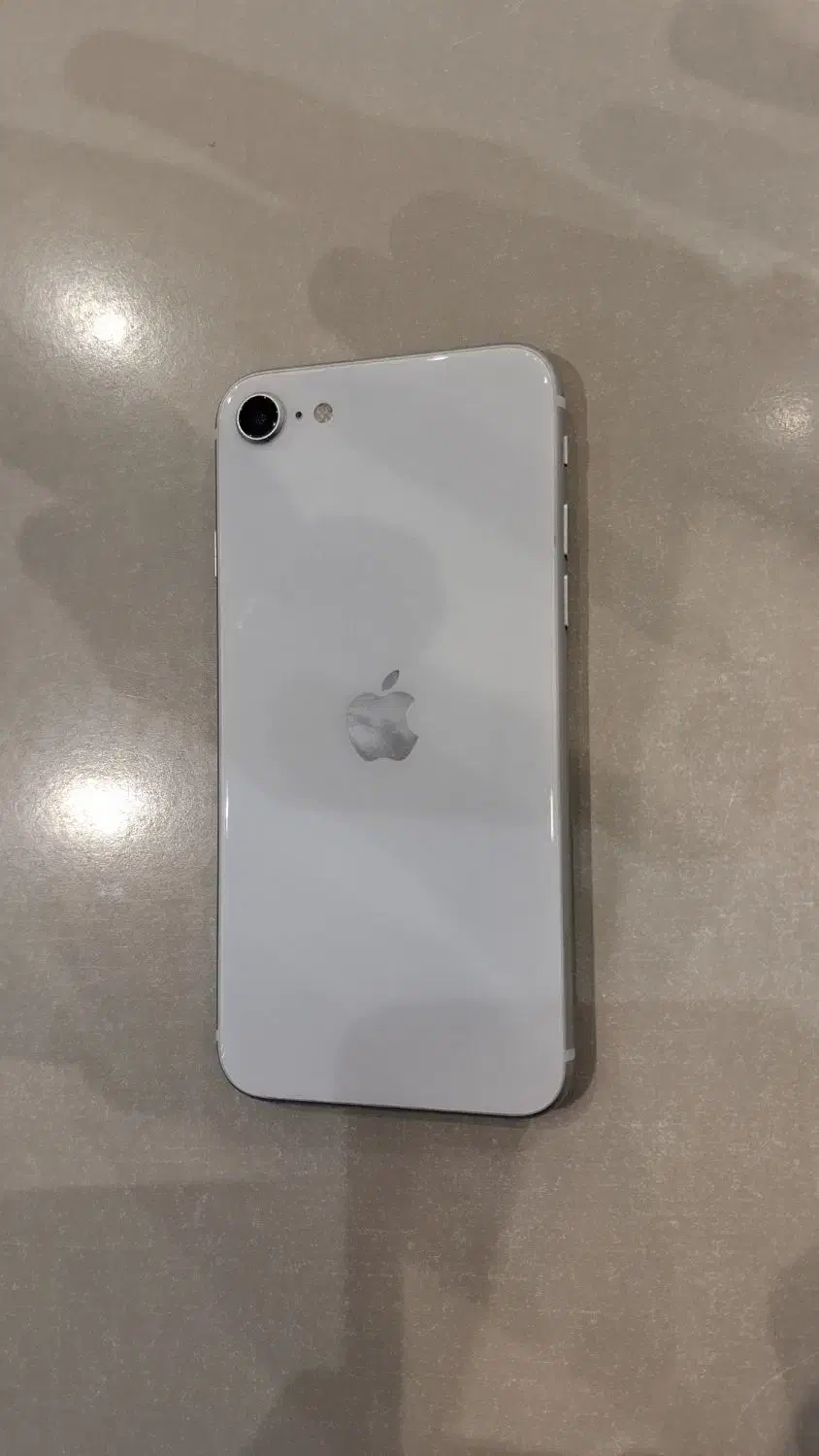 iphone se 2|موبایل|بندر انزلی, متروپل|دیوار