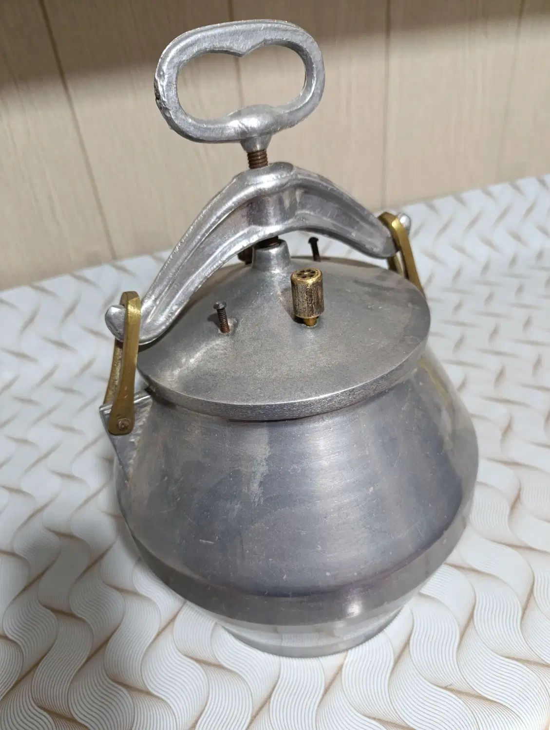 زود پز|ظروف پخت‌وپز|گلپایگان, |دیوار