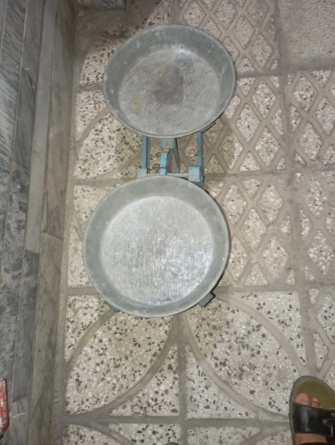 ترازو|فروشگاه و مغازه|بروجرد, |دیوار