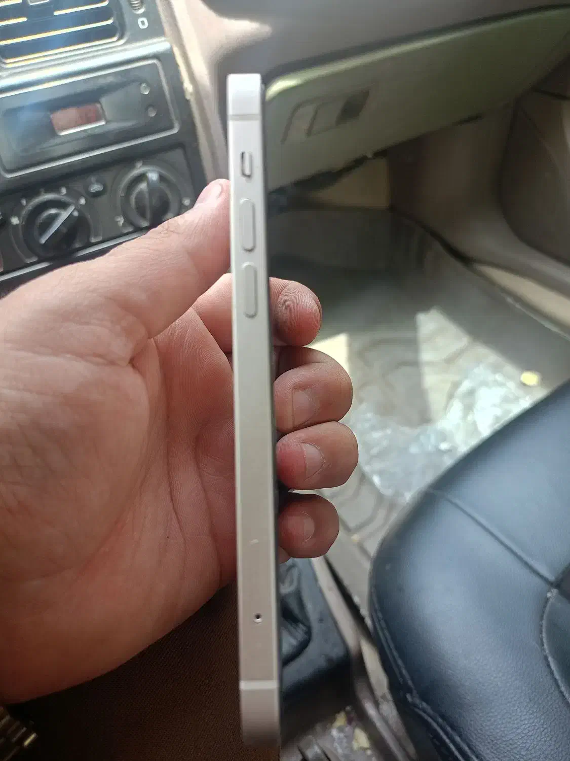 12نرمال|موبایل|قم, منبع آب|دیوار