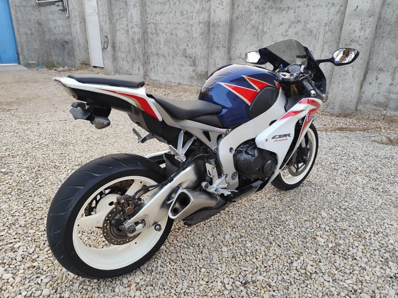 cbr1000|موتورسیکلت|تهران, شهرک ولیعصر جنوبی|دیوار
