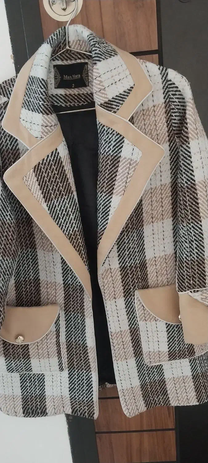 پالتو|لباس|اردبیل, |دیوار