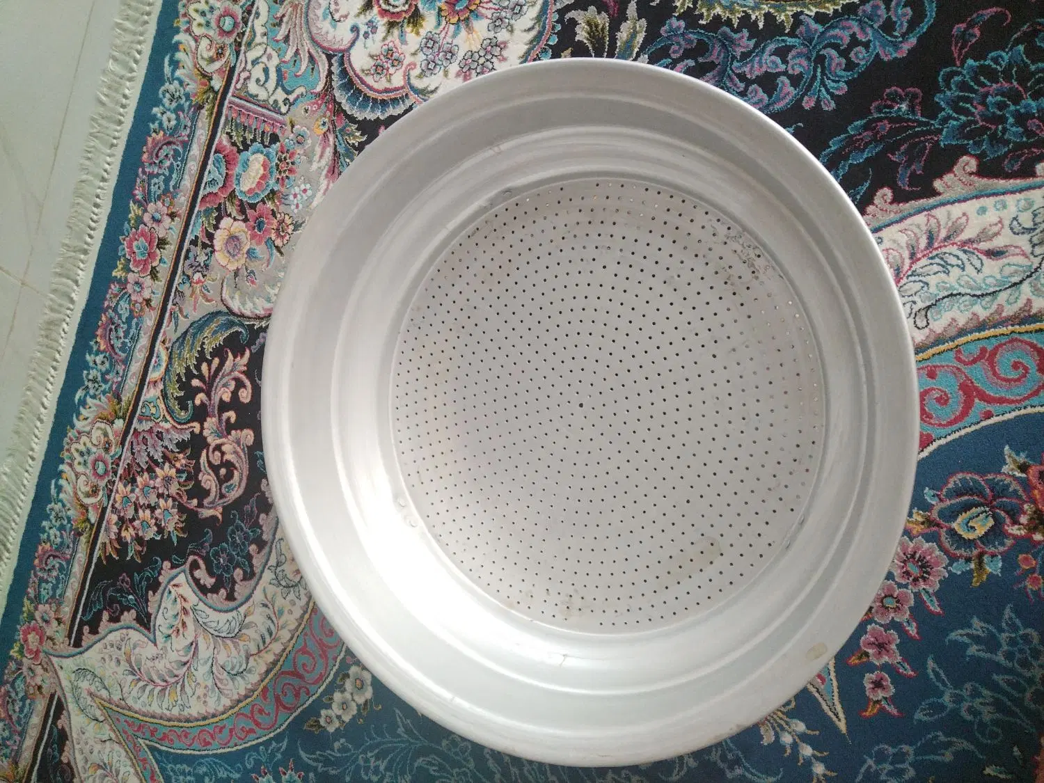 آبکش روحی|ظروف پخت‌وپز|اصفهان, قهجاورستان|دیوار