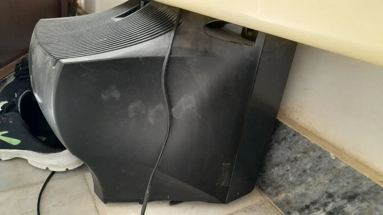 تلویزیون ۱۴|تلویزیون و پروژکتور|گنبد کاووس, |دیوار