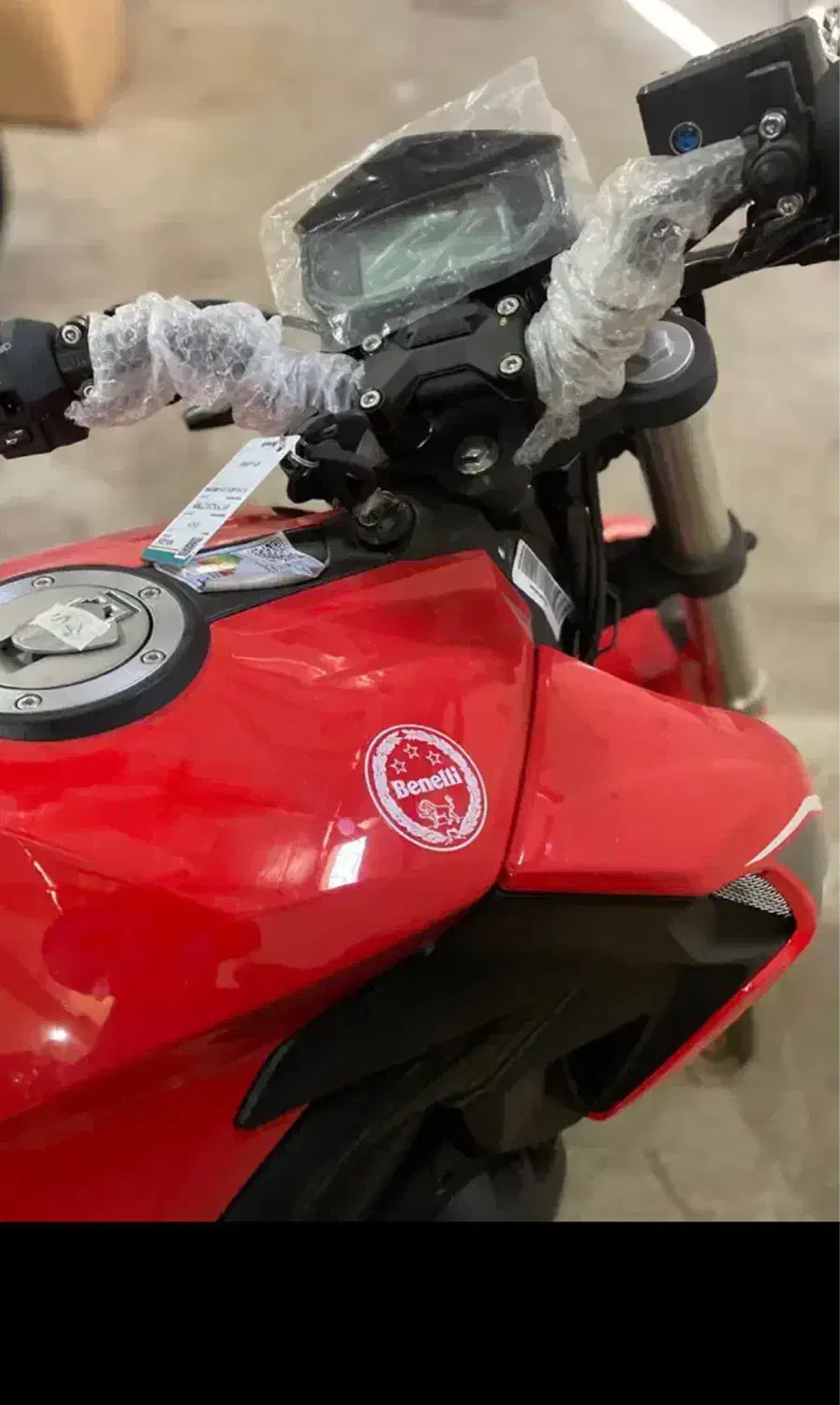 بنلی ۱۸۰ اس صفرکیلومتر خشک بدون کارکرد|موتورسیکلت|تهران, امانیه|دیوار