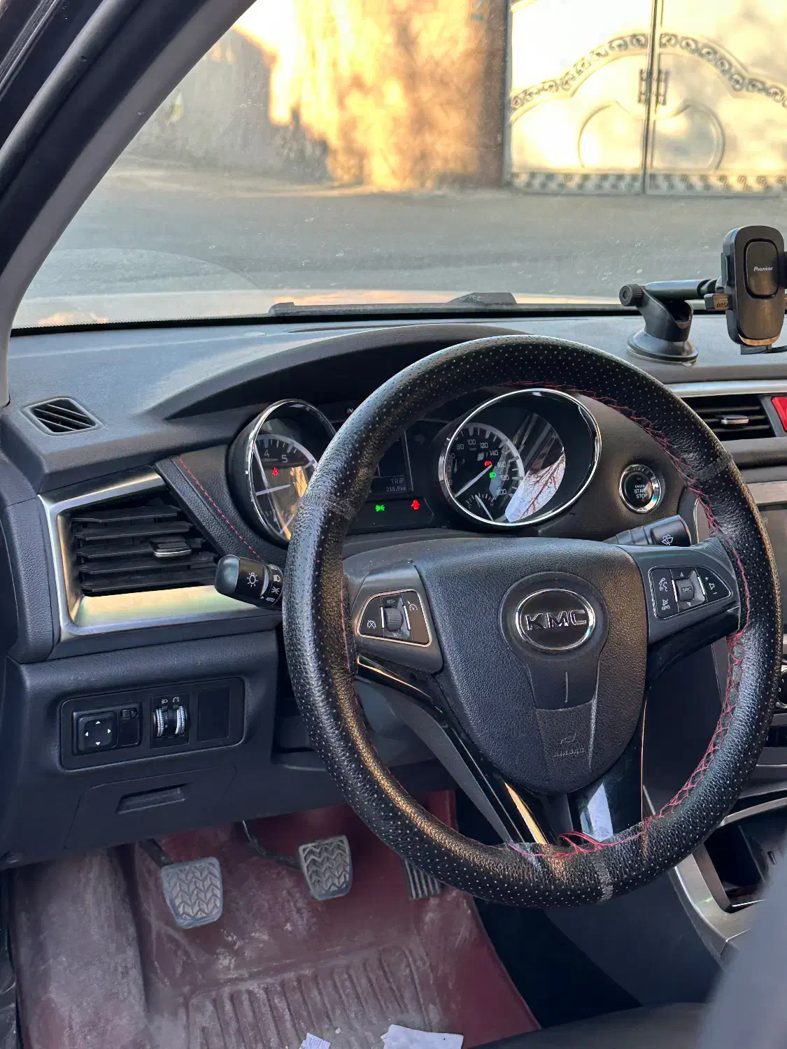 T8 kmc|خودرو سواری و وانت|تهران, المهدی|دیوار