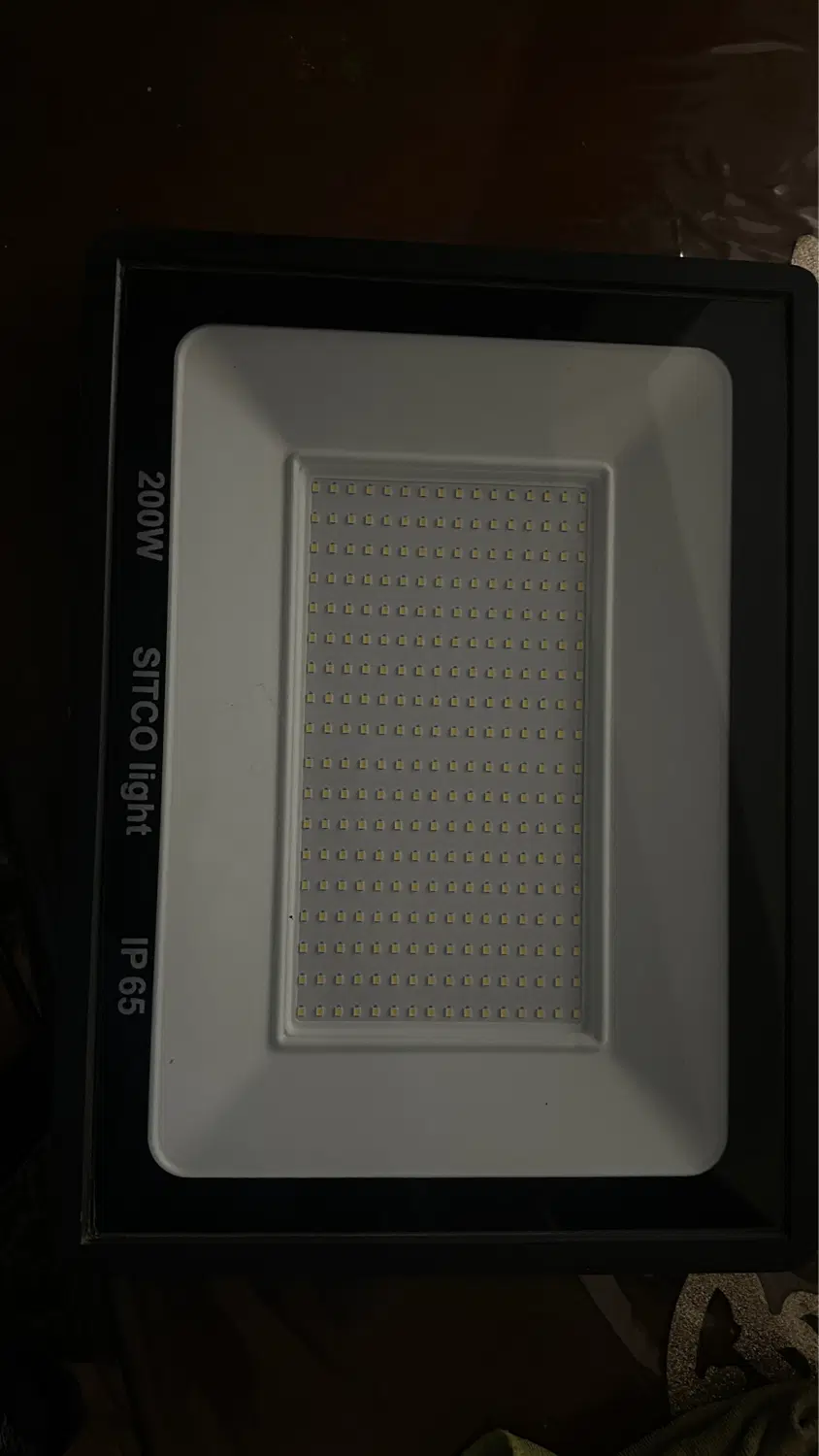 پرژکتور led|لامپ و چراغ|پرند, فاز ۴|دیوار
