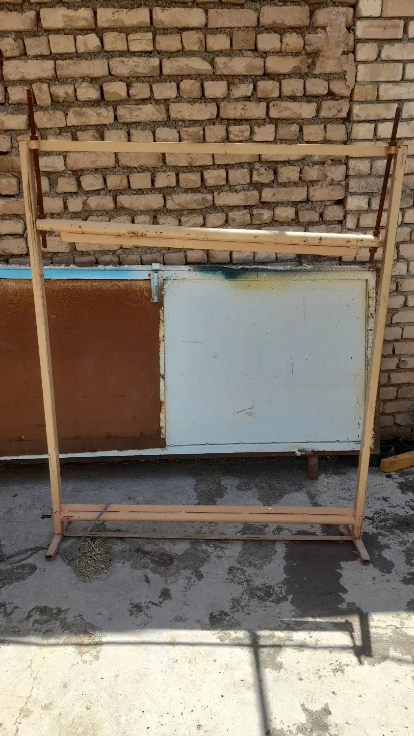 دار قالی|بندرخت و رختآویز|نیشابور, مازول|دیوار