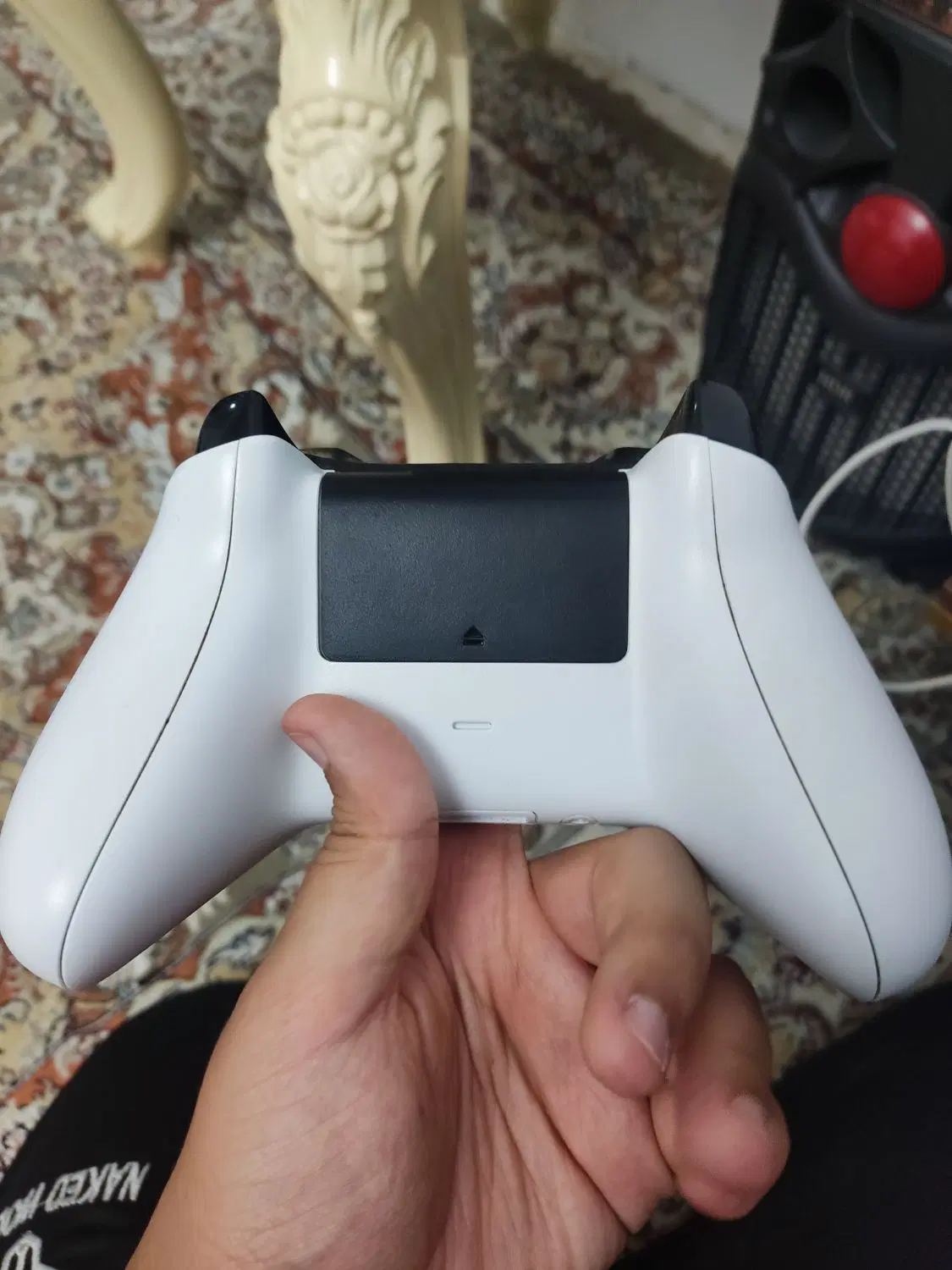 Xbox one s|کنسول، بازی ویدئویی و آنلاین|پرند, فاز ۶|دیوار