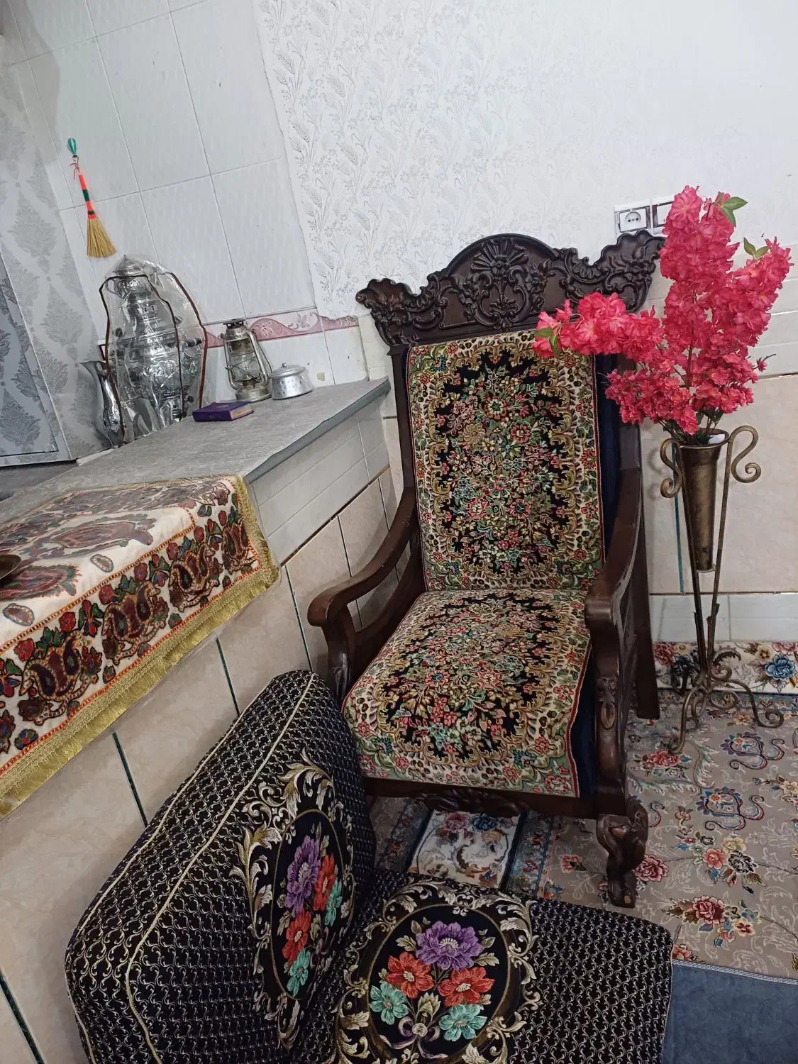 مبل قالی|مبلمان خانگی و میز عسلی|کشکوئیه, |دیوار