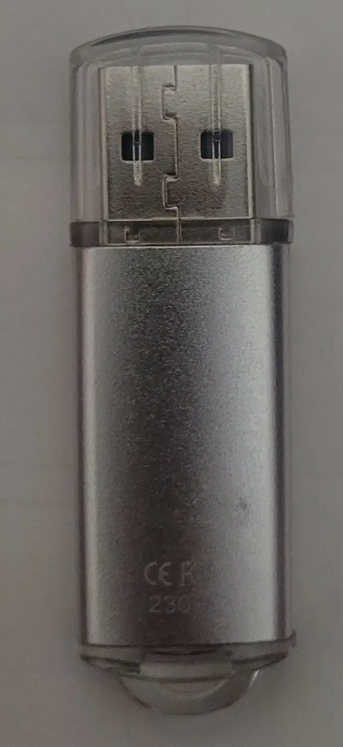 فلش 64gb usb2|قطعات و لوازم جانبی رایانه|اسلام‌شهر, شهرک واوان|دیوار
