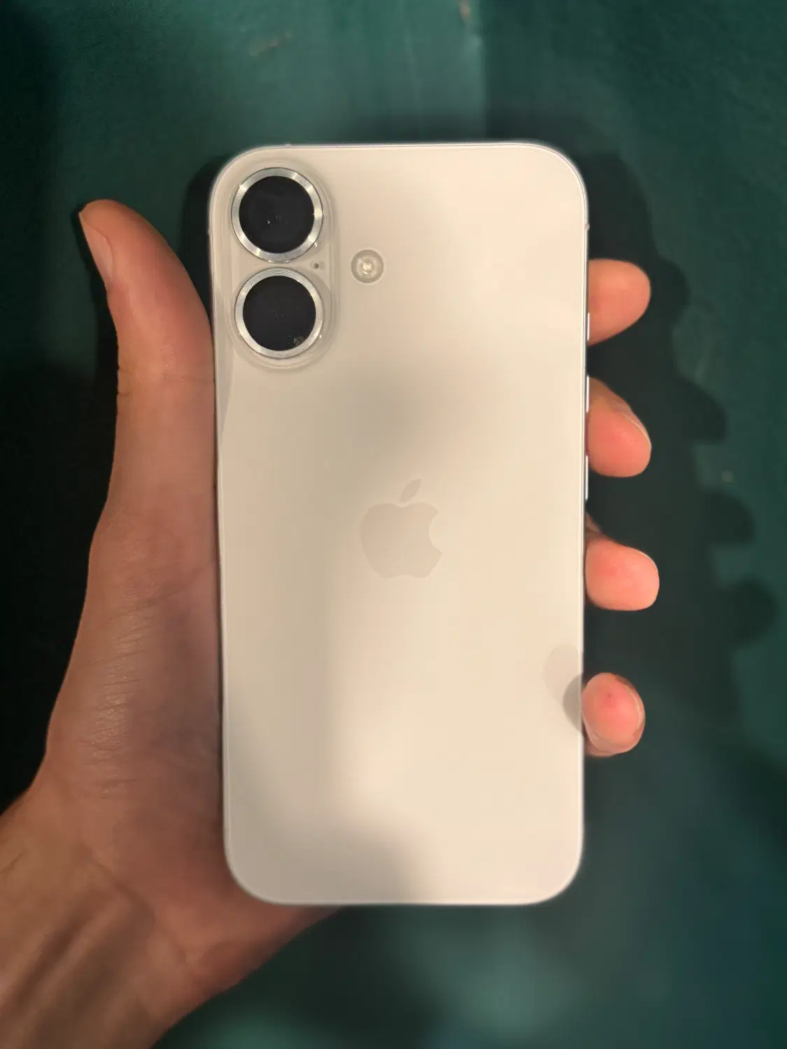 IPhone 16 normal|موبایل|رشت, حسین آباد|دیوار