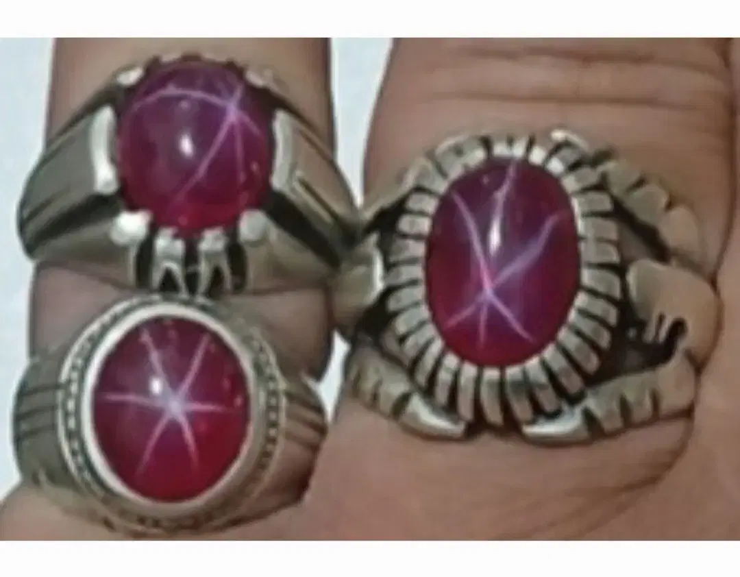 گوشی ساده|بدلیجات|کبودرآهنگ, |دیوار