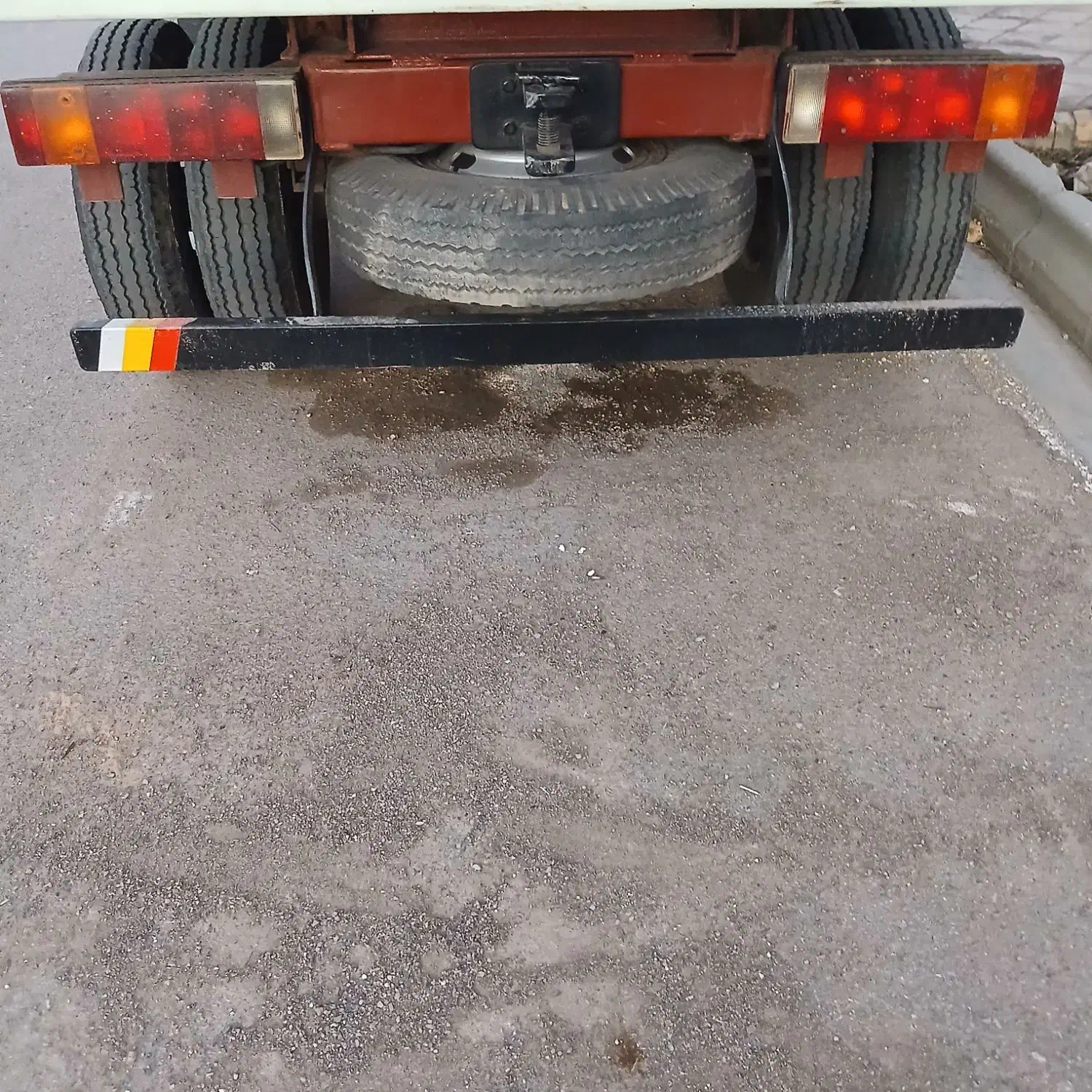 ازرخش|خودرو سنگین|بیرجند, |دیوار