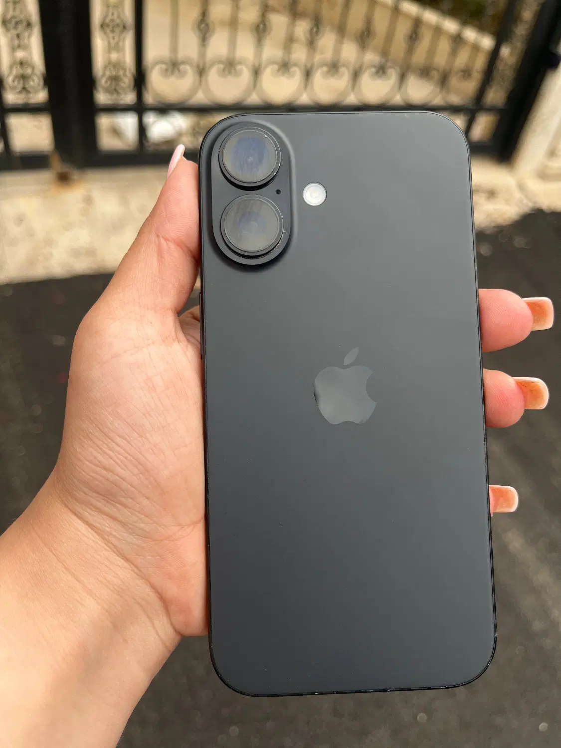 iphone 16 normal black 128|موبایل|رشت, نامجو|دیوار