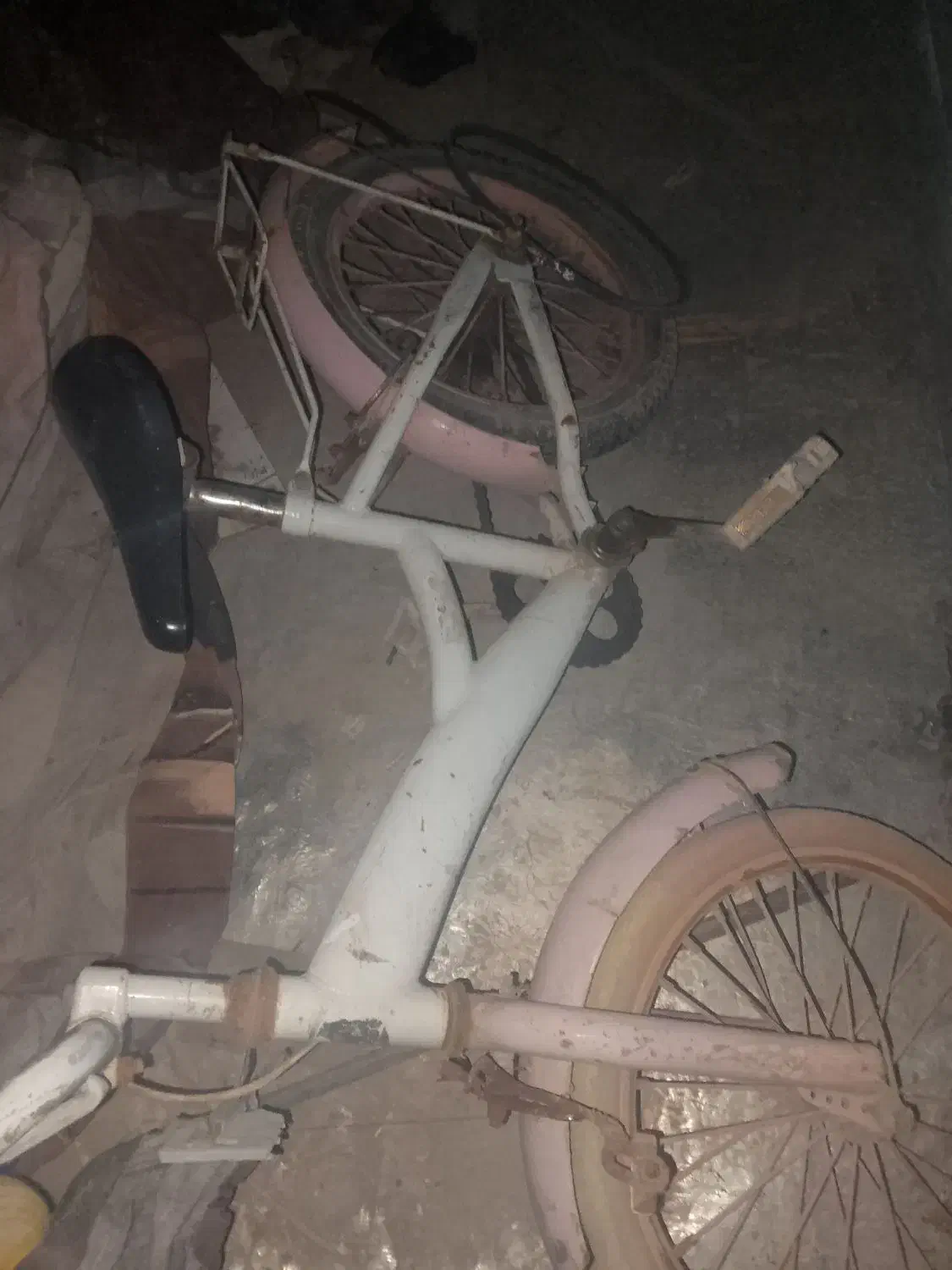 ۲عدد دوچرخه|دوچرخه، اسکیت، اسکوتر|امیدیه, |دیوار