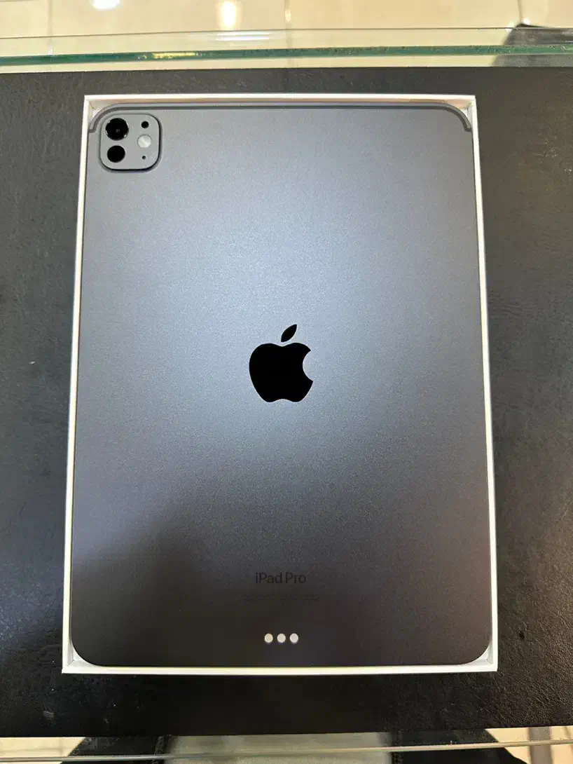 iPad Pro 11-inch (M4)|تبلت|تهران, شیخ هادی|دیوار